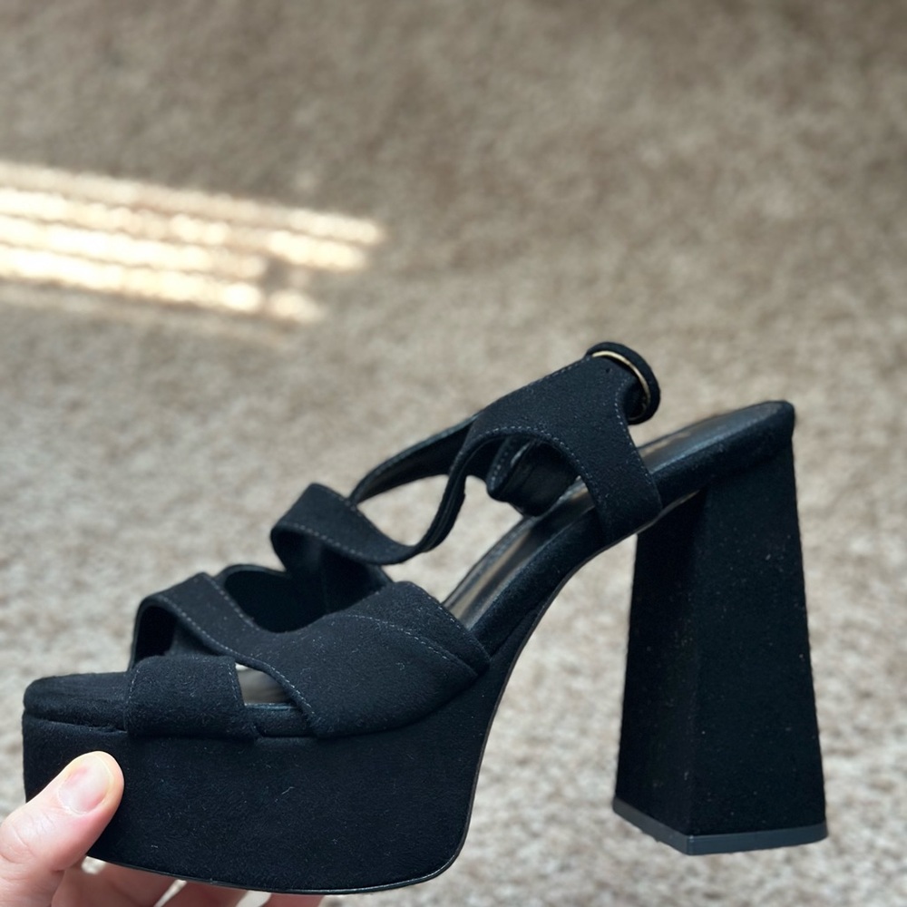 Black Platform Heels - Picture 4 of 10